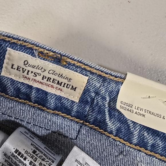 Levi's Premium Jeans 70's High Rise Flare Leg Womens 34 x 32  Medium Blue - Picture 10 of 13